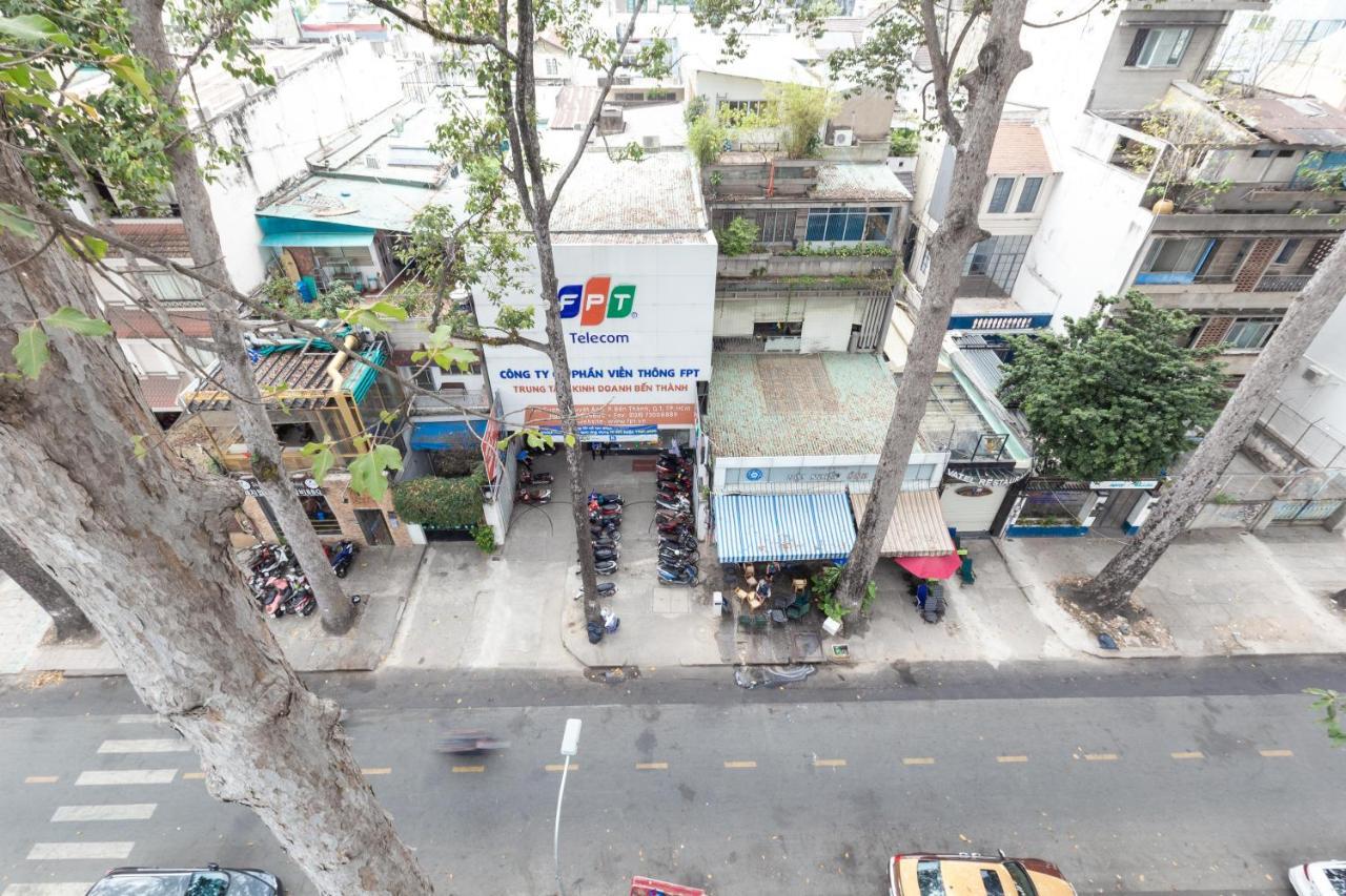 Cozrum Smart - First Target Hotel โฮจิมินห์ซิตี้ ภายนอก รูปภาพ
