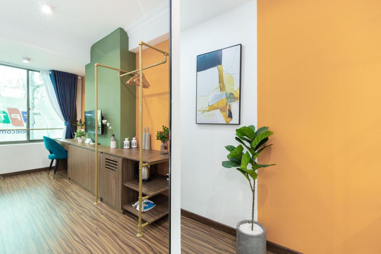 Cozrum Smart - First Target Hotel โฮจิมินห์ซิตี้ ภายนอก รูปภาพ